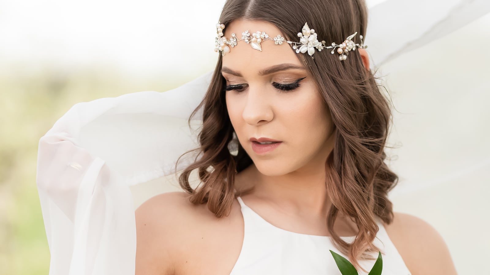 Marlena Szczepańska, sesja ślubna w kwitnącym sadzie